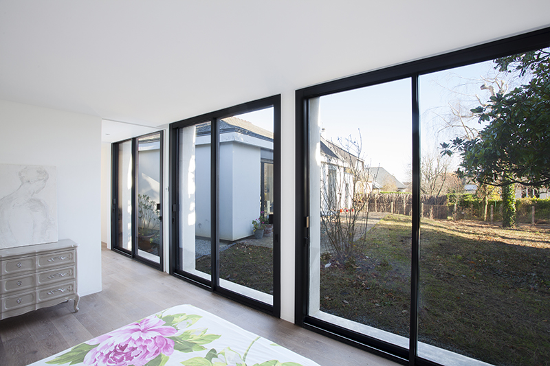 http://www.jeremiasgonzalez.com/files/gimgs/81_maison-cesson12bd.jpg